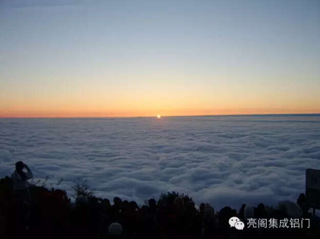 山川，亮阁，代理