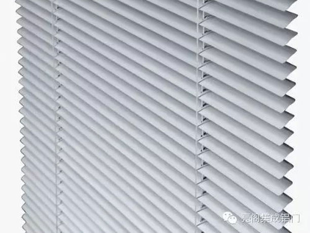 亮阁门窗,中空内置百叶的特点与优点--防火、隔音