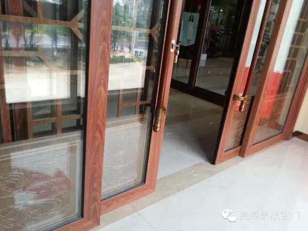 亮阁门窗,吊趟门优点与缺点