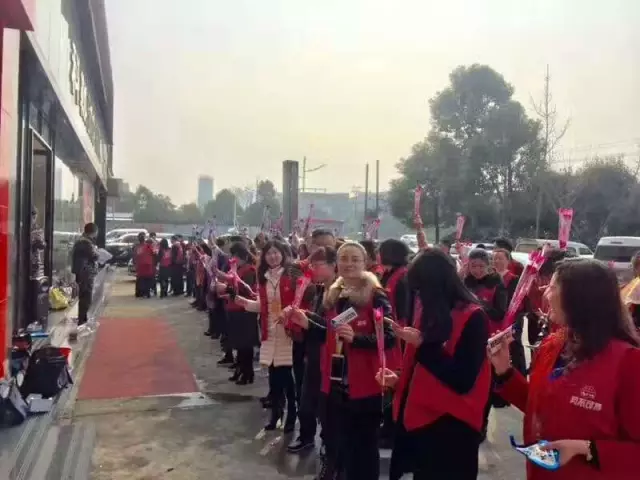 热烈祝贺亮阁门窗益阳专卖店联盟活动61单完美落地！