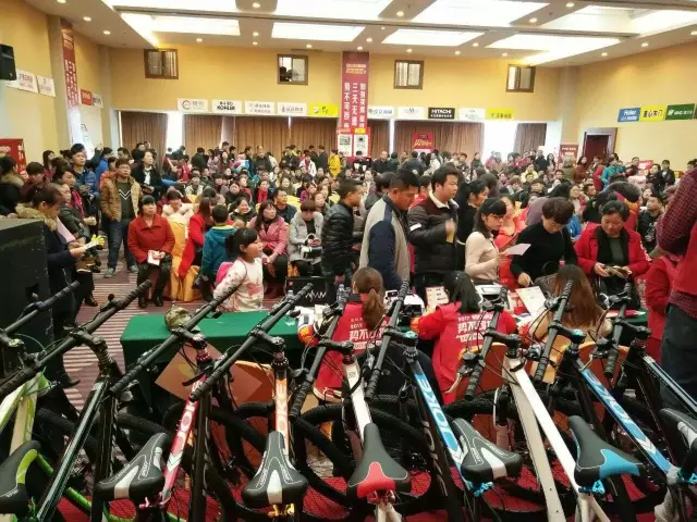 热烈祝贺亮阁门窗益阳专卖店联盟活动61单完美落地！