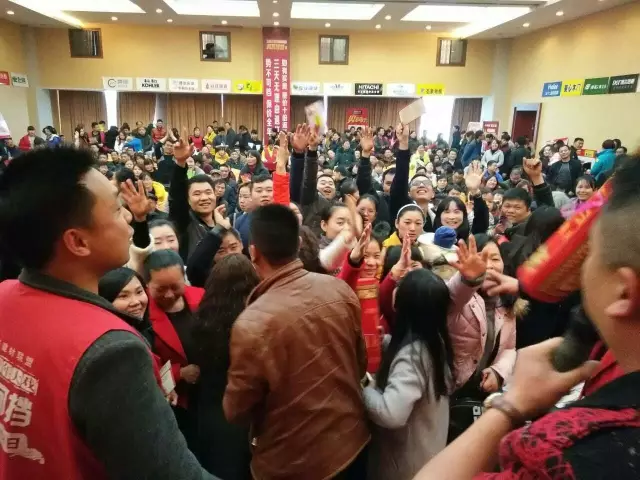 热烈祝贺亮阁门窗益阳专卖店联盟活动61单完美落地！