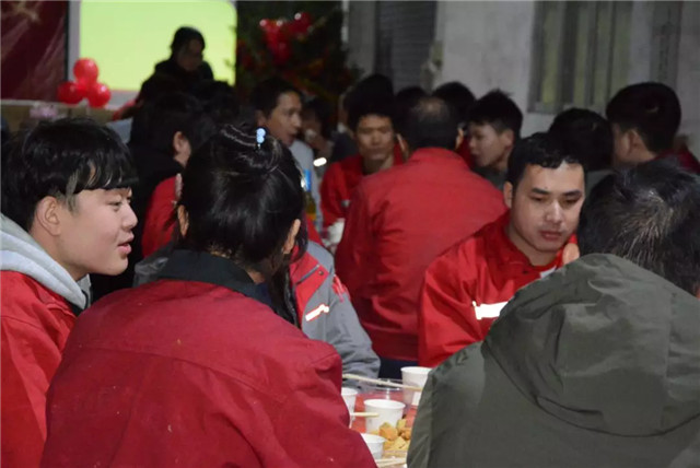 亮阁门窗晚会｜聚焦订单，精益蜕变！幸福都是奋斗出来的。